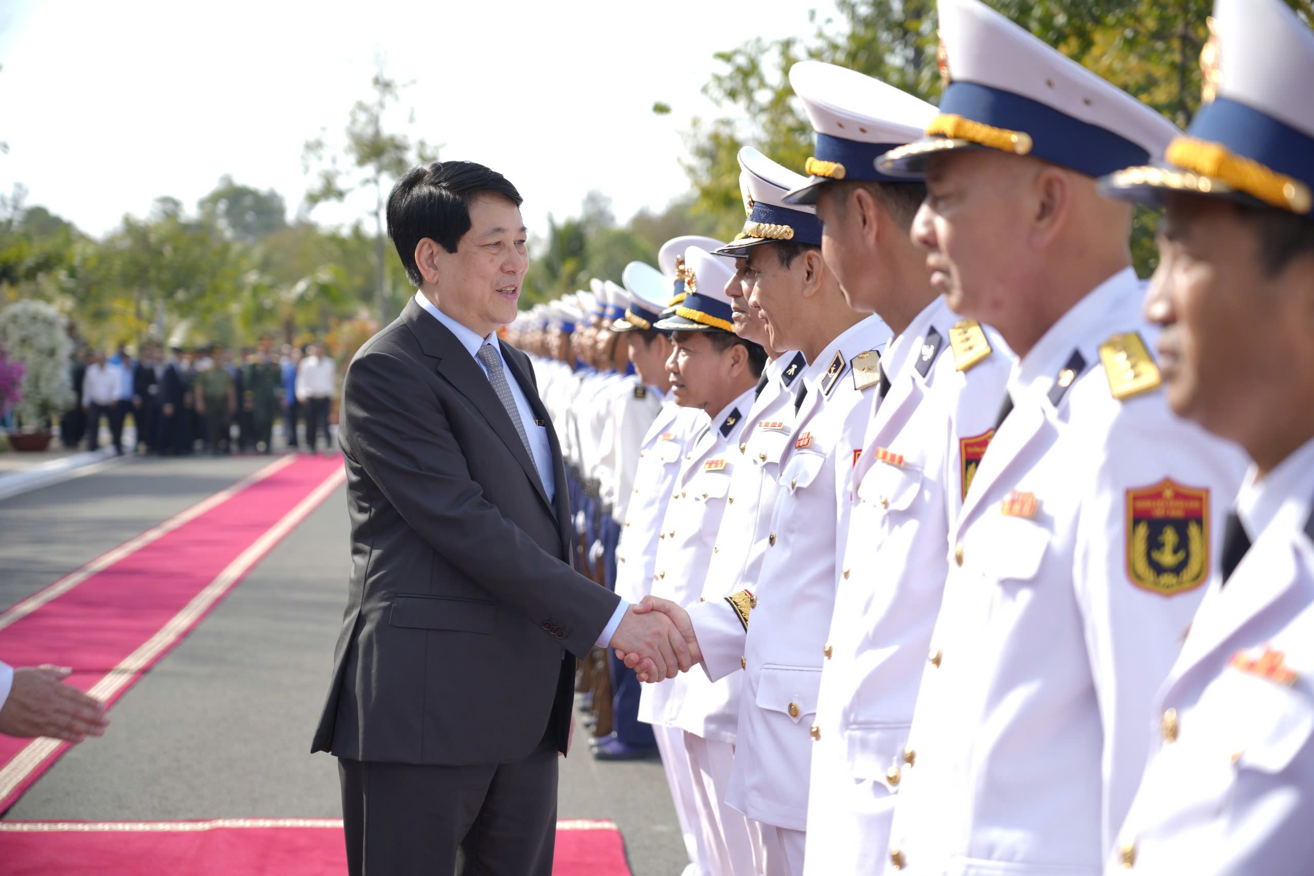 Chủ tịch nước Lương Cường chúc Tết cán bộ, chiến sĩ Bộ Tư lệnh Vùng 5 Hải quân Ảnh: H.Nhân